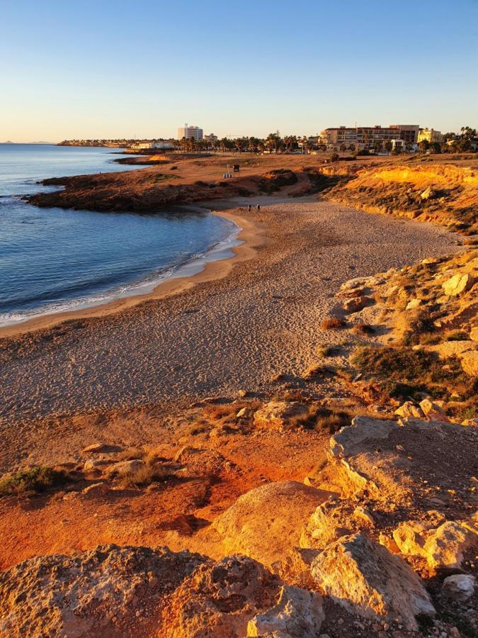 Ferienwohnung Chilledholidays Torrevieja Exterior foto